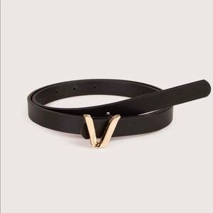 “V” Luxury Black & Gold Skinny Belt OS